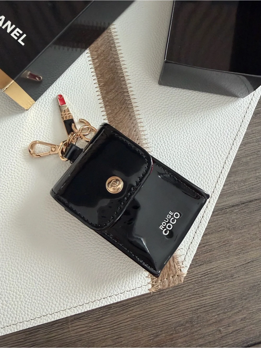 CHANEL Black Patent Leather pouch with Gold CC ,Lipstick case
